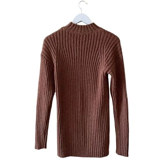 L’Academie REVOLVE Cinnamon Knitted Solid Long Sleeves Cozy Oversized Sweater XS - Picture 4 of 9